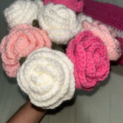 handmade crochet rose bouquet 
