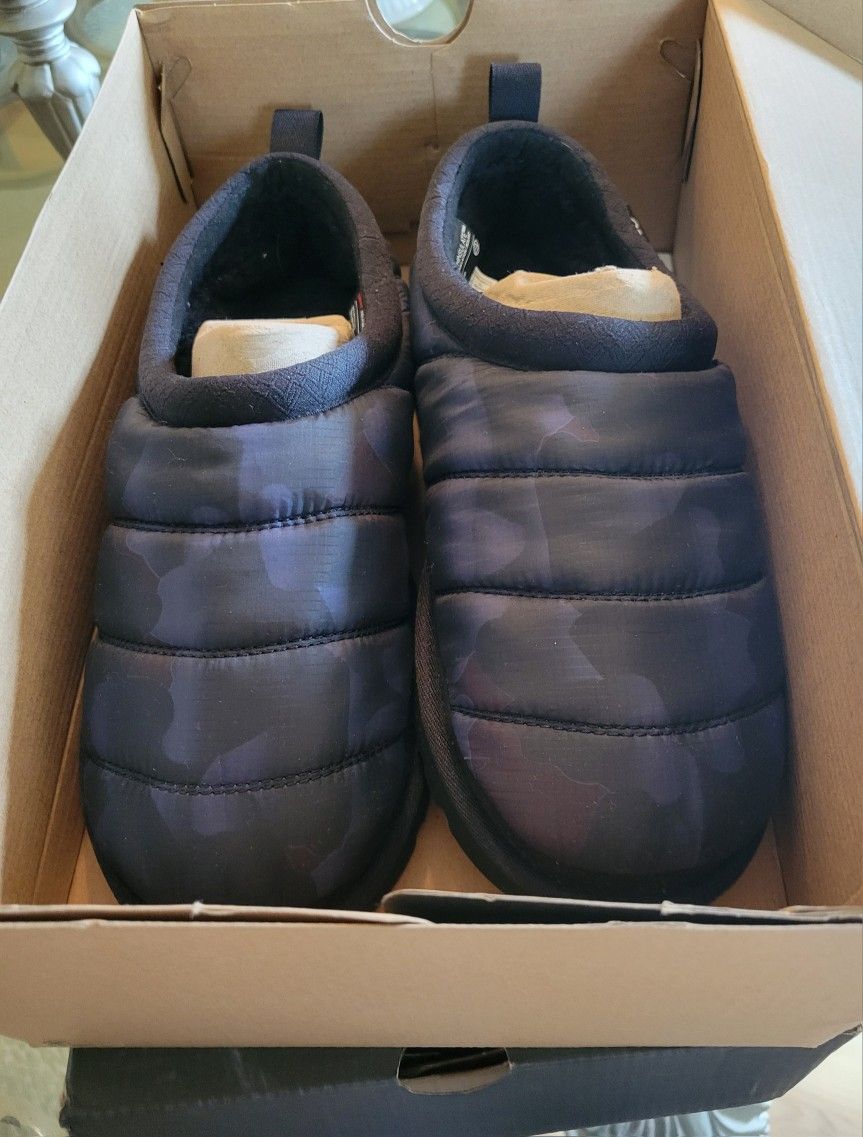 UGG  Black Camo. UNISEX 