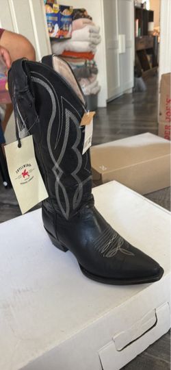 Cowboy boots/Bootbarn