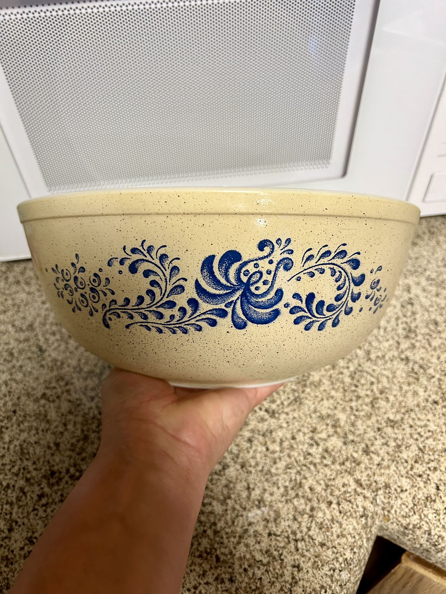 Vintage Pyrex Mixing Bowl
