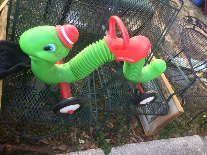 Worm car