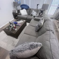 Living Room Set – 2 Couches, End Tables & Lamps