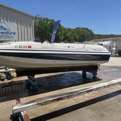 2011 Hurricane Sun Deck Sport 
