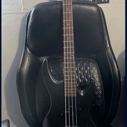 De Armond Pilot Plus Bass Guitar