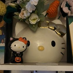 Hello Kitty Planter