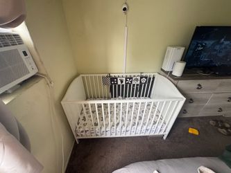 IKEA SUNDVIK Convertible Crib + Mattress - White