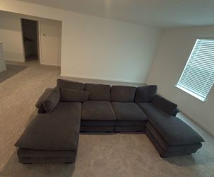 Large U-Shaped Sectional Couch – Super Comfy – Must Go!