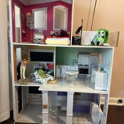 Rainbow High Doll House 