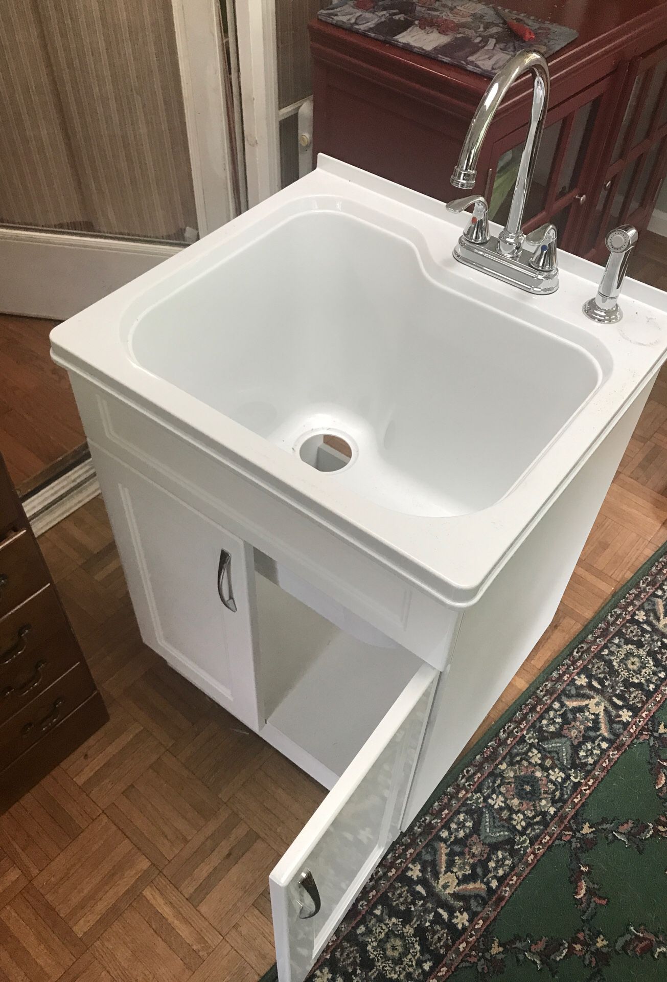 Laundry sink cabinet
