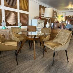 Beautiful New Round Dining Table