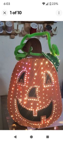 Pumpkin Lights Up