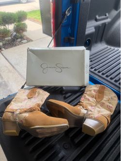 Jessica Simpson Collection Western Boots Women’s 8 1/2 M