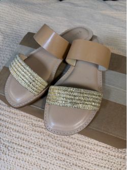 Miss Lola Sandals Size 6,5