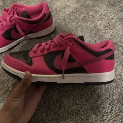 pink dunks