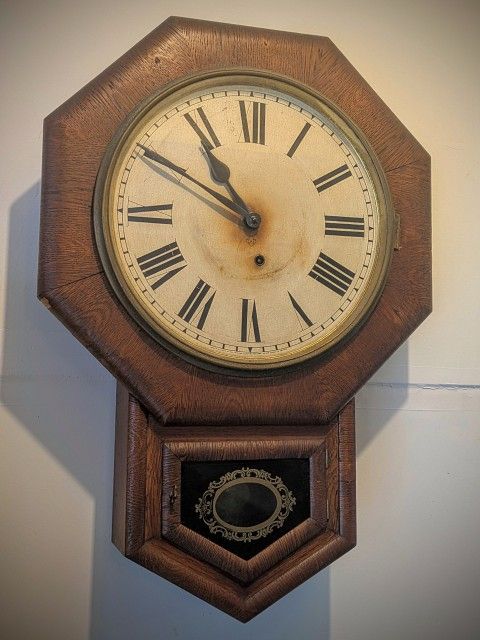 Large beautiful 1800s / early 1900s ANTIQUE ANSONIA REGULATOR WALL CLOCK. RUNS And seems to be working very well. "SCHOOL HOUSE " STYLE / "OCTAGON