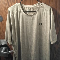 Under armour tshirts
