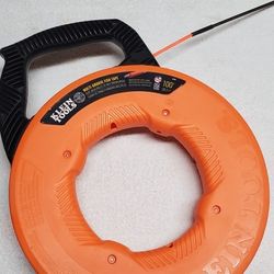 Klein Tools 56380 Non-Conductive Electrical Fish Tape, Multi-Groove Fiberglass Wire Puller with Steel Leader, 100-Foot x 3/16-Inch