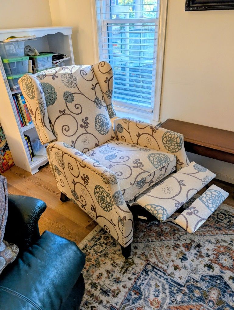 Studded Wingback Recliner