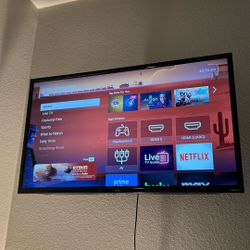 TCL Roku TV With Wall Mount