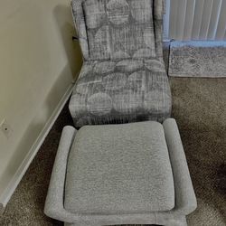 Brand New Gray Pattern Chair With Ottoman Table Pickup Gaithersburg Md20877