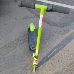 Razor Electric For Kid Almost New