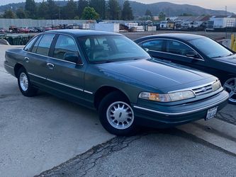 1996 Ford Crown Victoria LX