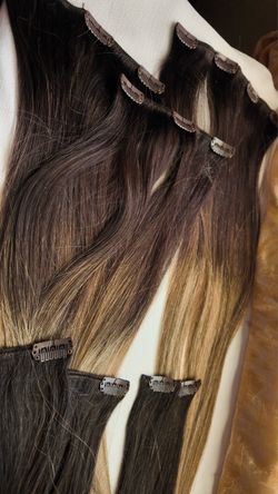24 in Clip-In Hair Extensions Dark Brown Balayage Ombré
