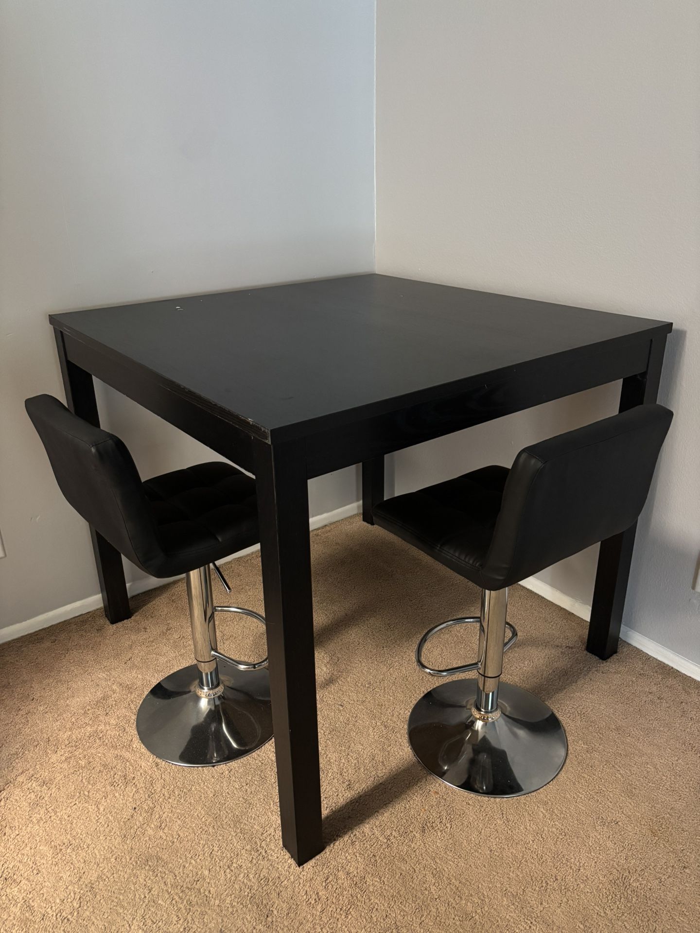 Table And Bar Chairs Set
