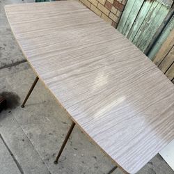 Folding sides table