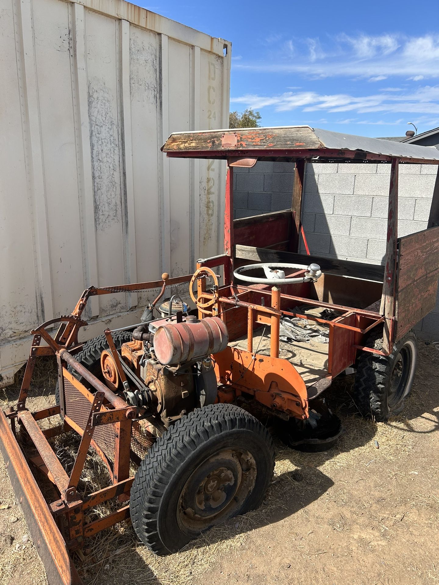 Wisconsin 10hp Motored Tractor For Sale
