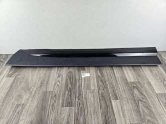 Cadillac XT4 2019-2023 Front Right Lower Door Exterior Molding Cover Trim