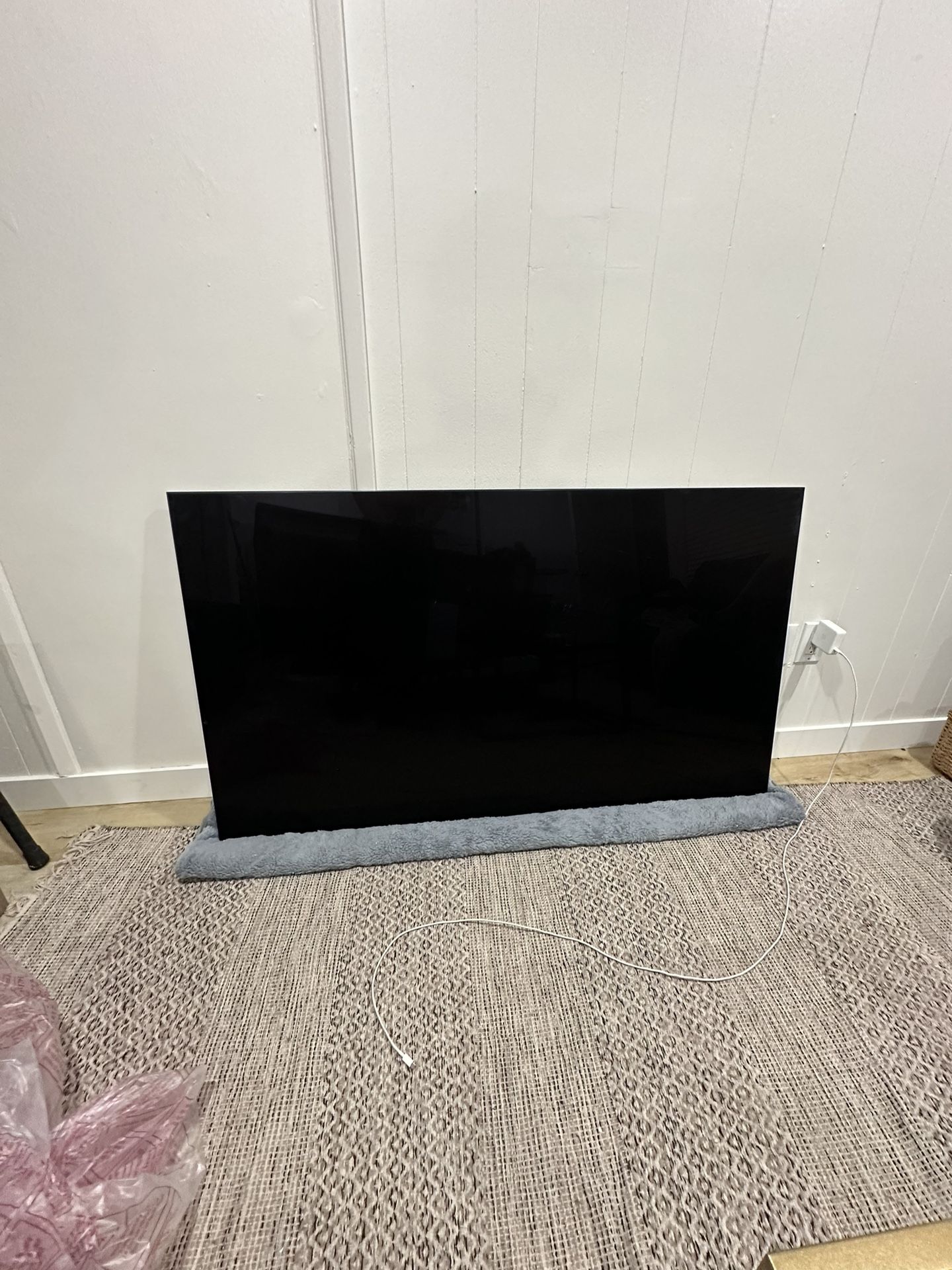 Samsung 65 inch TV