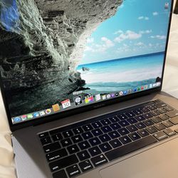 Bigest Screen 2019 MacBook Pro A2141, I9,16”Screen,32Gb,512Gb,Space Gray,Grade A,AC Charger for Sale