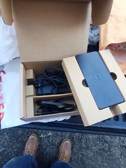 Dell - D6000 Dock Station