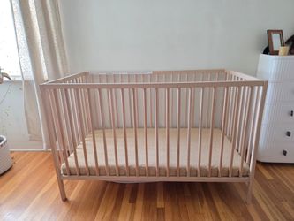Natural Wood Baby Crib with Mattress