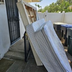 Free Mattress And Box Spring 