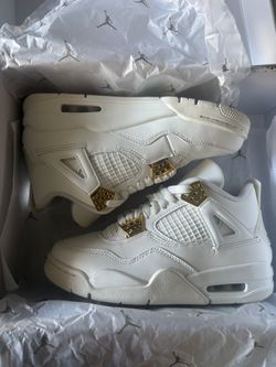 Women’s Retro 4 Air Jordan 