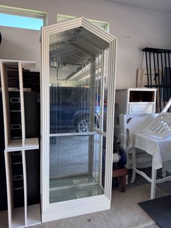 White Curio Cabinet Furniture