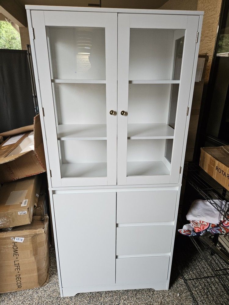 White Cabinet