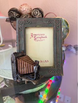 Americana Scrapbook Picture Frame