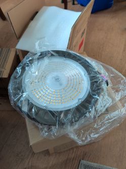 Sunco LED UFO lights for grow or garage 150w