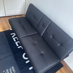 LOVE SEAT COUCH