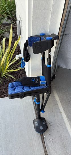 I Walk Hands Free Crutches