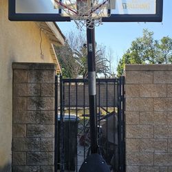 Baskeball Hoop Spalding Adjustable