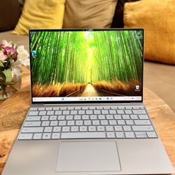 Dell XPS 13 9315, i5-1230U, 512GB storage, 8GB LPDDR5