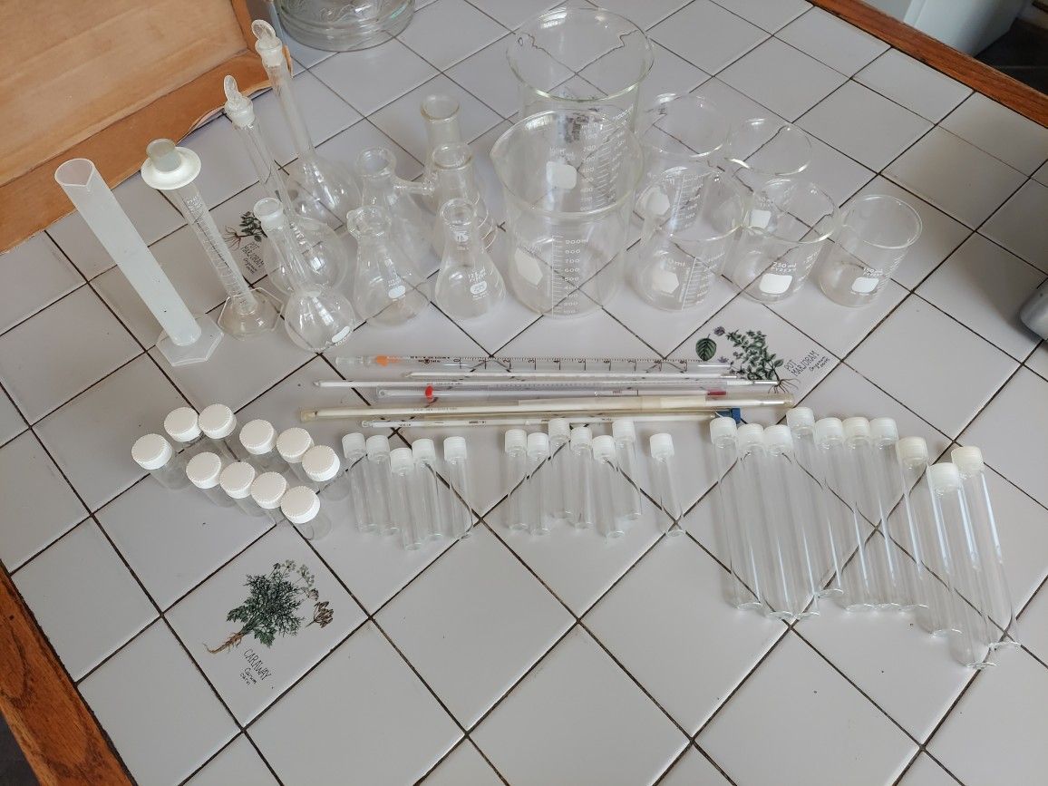 Chemistry Pyrex  Glassware And Thermometers 