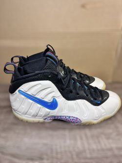 Nike Air Foamposite Pro White Blue Black 3D GS Size 7Y for Sale in Los Angeles CA OfferUp