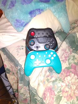 Gaming Controllers Read The Bottom!
