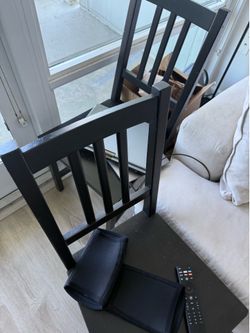 Move out sale dining table and chairs
