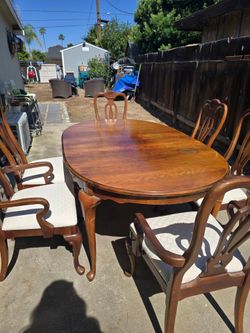 Dinning Table